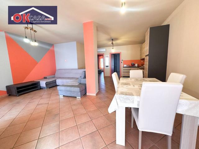 Appartamento in vendita a Desenzano Del Garda, Lombardia
