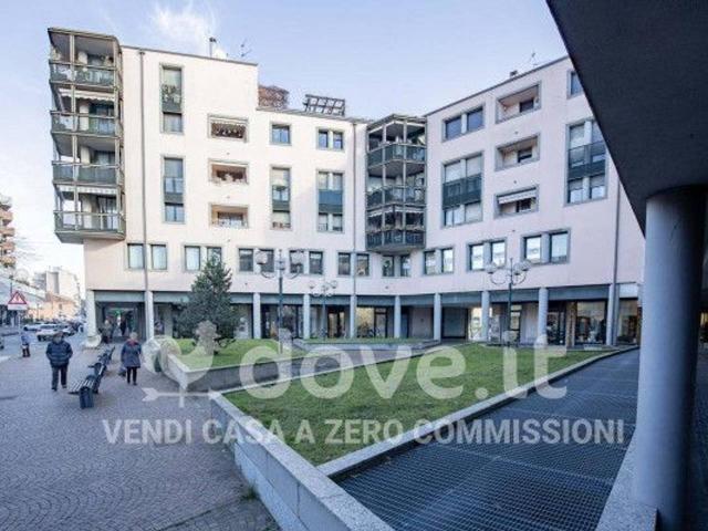 Appartamento in vendita a Piazza, Desio