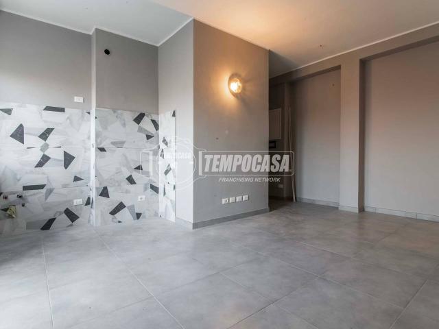 Appartamento in vendita a Piazza, Desio