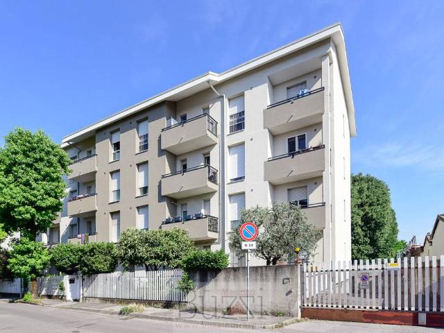 Appartamento in vendita a Sacro Cuore-Stazione, Desio
