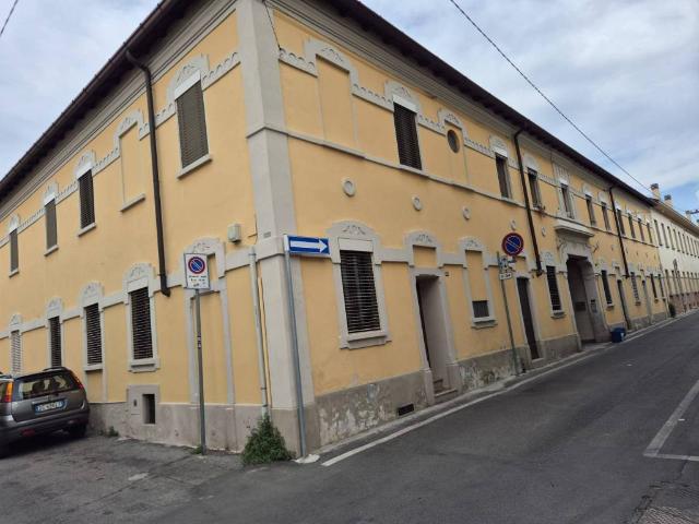 Appartamento in vendita a Piazza, Desio