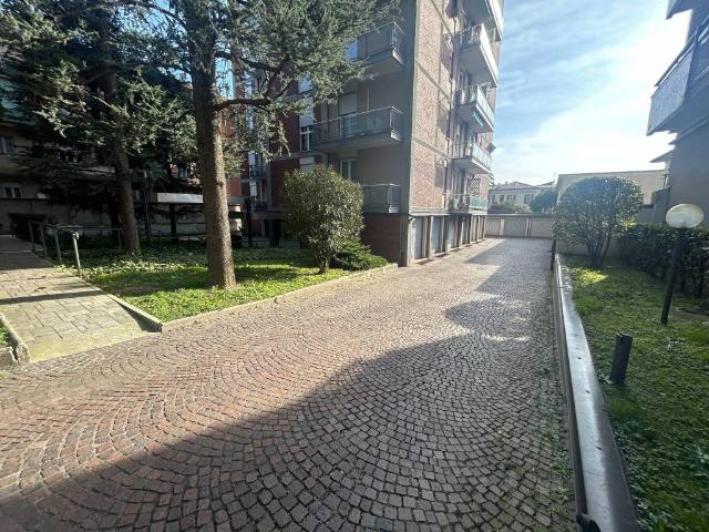Appartamento in vendita a Pont, Desio