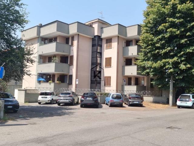 Appartamento in vendita a Pont, Desio