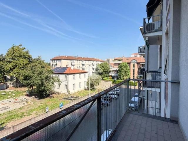 Appartamento in vendita a Dugana, Desio