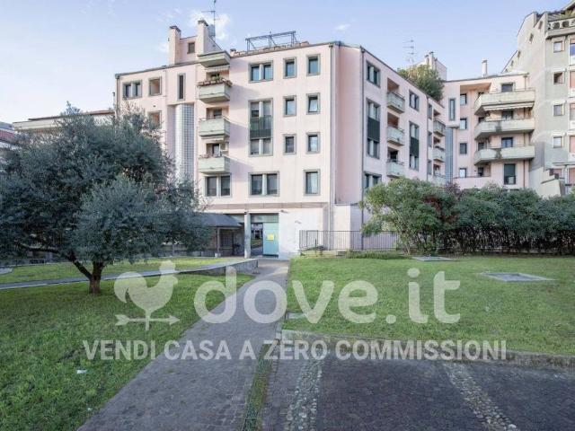 Appartamento in vendita a Piazza, Desio