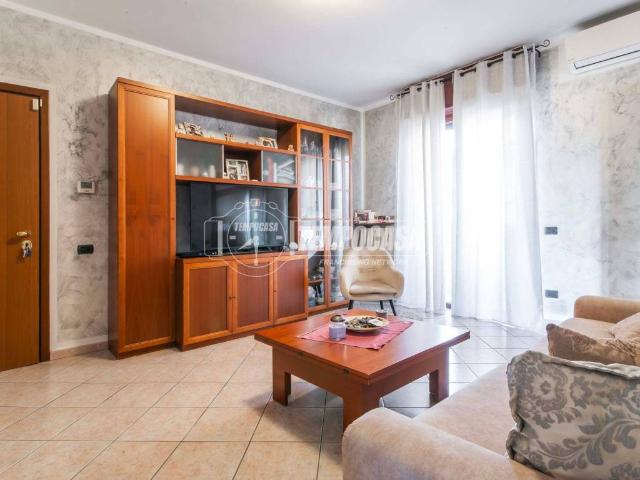 Appartamento in vendita a Boschetto, Desio