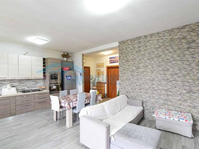 Appartamento in vendita a Sacro Cuore-Stazione, Desio