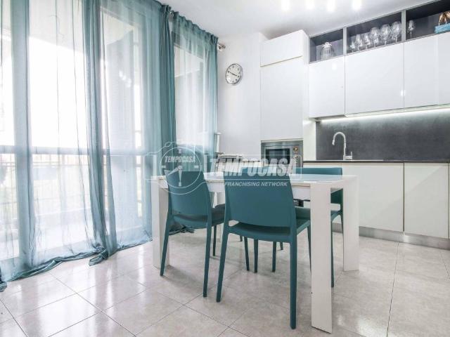 Appartamento in vendita a Spaccone, Desio
