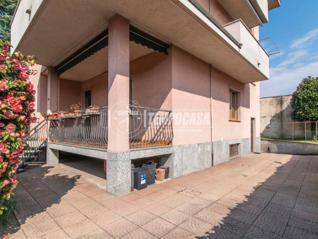 Appartamento in vendita a Spaccone, Desio