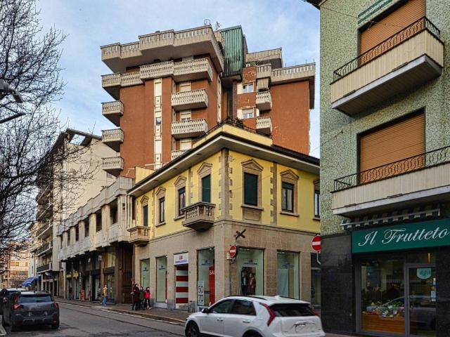 Appartamento in vendita a Piazza, Desio