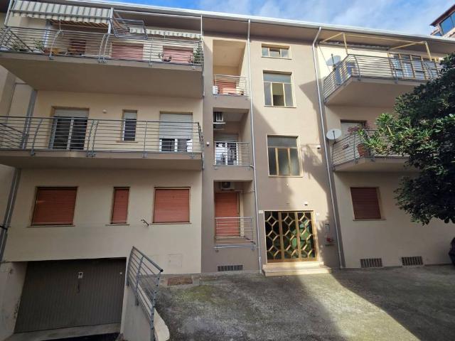Appartamento in vendita a Calabria, Cosenza