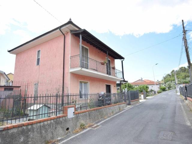 Appartamento in vendita a Diano Arentino, Liguria