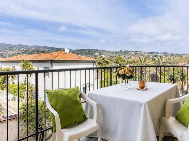 Appartamento in vendita a Diano Castello, Liguria