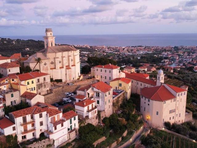 Appartamento in vendita a Diano Castello, Liguria