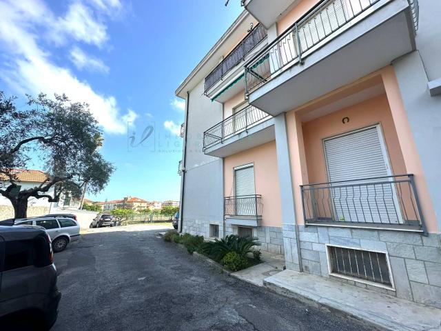 Appartamento in vendita a Diano Calderina, Diano Marina