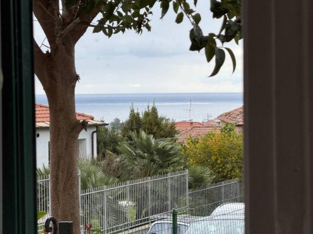 Appartamento in vendita a Diano Calderina, Diano Marina