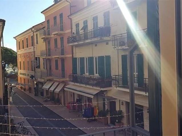 Appartamento in vendita a Diano Calderina, Diano Marina