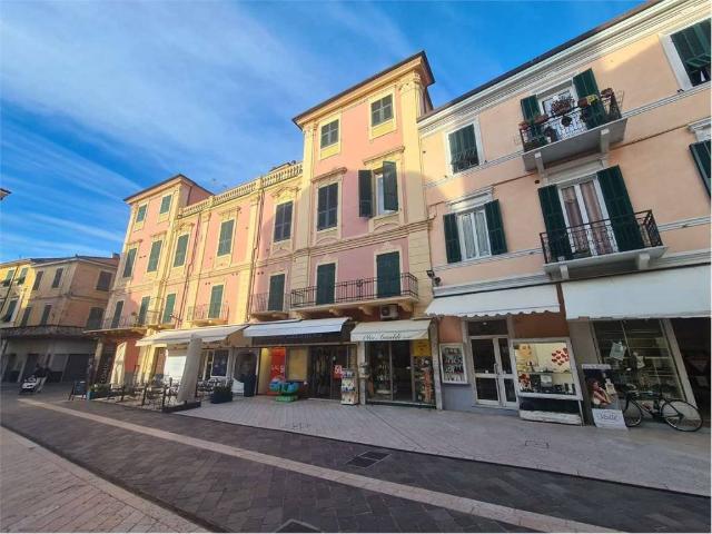 Appartamento in vendita a Diano Calderina, Diano Marina