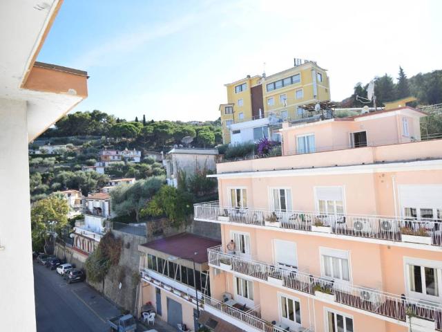 Appartamento in vendita a Diano Calderina, Diano Marina