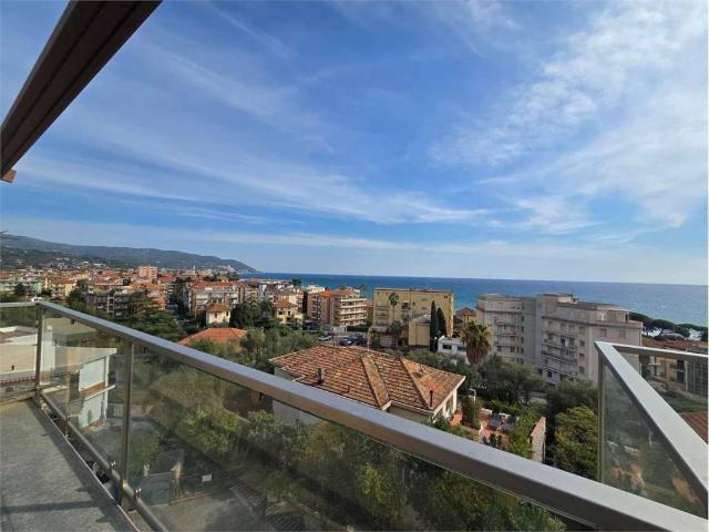 Attico in vendita a Diano Calderina, Diano Marina