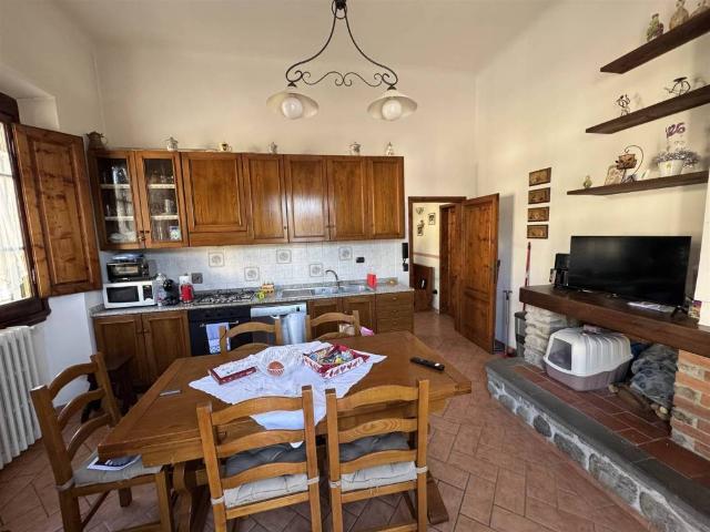 Appartamento in vendita a Dicomano, Toscana