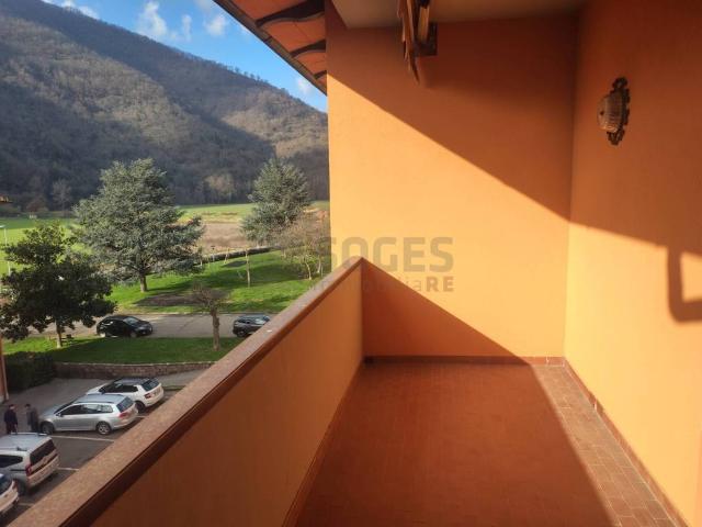 Appartamento in vendita a Dicomano, Toscana