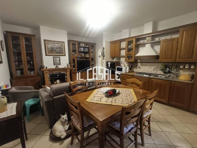 Appartamento in vendita a Dicomano, Toscana