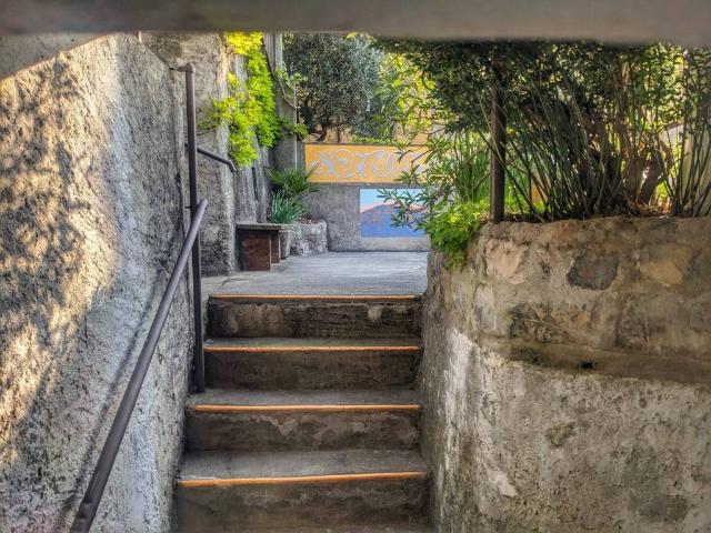 Appartamento in vendita a Dizzasco, Lombardia