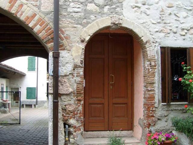 Appartamento in vendita a Dolcè, Veneto