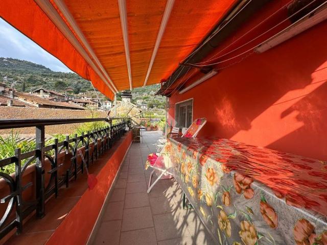 Appartamento in vendita a Dolceacqua, Liguria