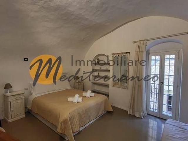 Appartamento in vendita a Dolceacqua, Liguria