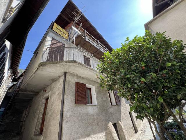Appartamento in vendita a Gaggio, Domaso
