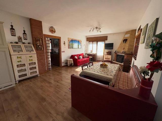 Appartamento in vendita a Domegge Di Cadore, Veneto