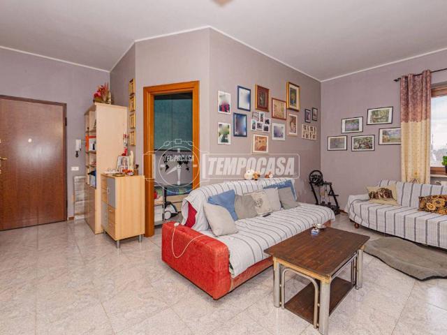 Appartamento in vendita a Dorno, Lombardia