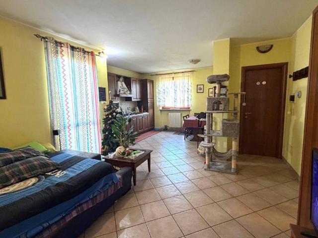 Appartamento in vendita a Dorno, Lombardia