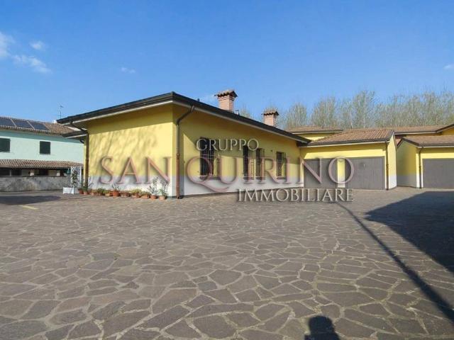 Appartamento in vendita a Dosolo, Lombardia