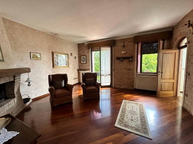 Appartamento in vendita a Dosolo, Lombardia
