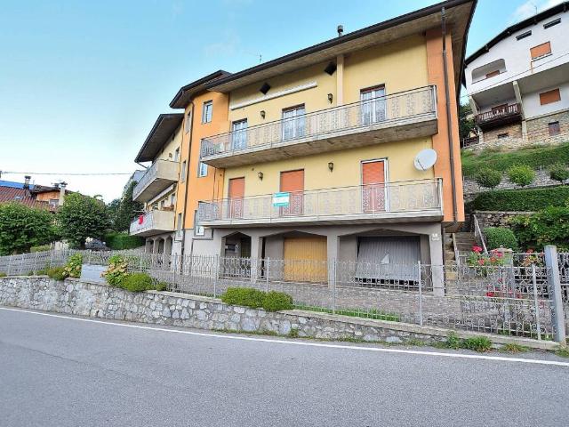 Appartamento in vendita a Comunità Montana della Valle Brembana, Dossena