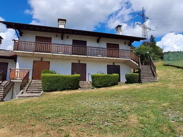 Appartamento in vendita a Comunità Montana della Valle Brembana, Dossena