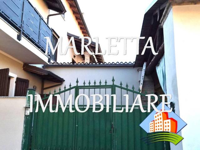 Appartamento in vendita a Roncadello, Dovera