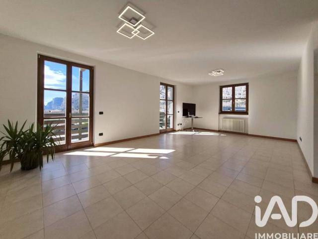 Appartamento in vendita a Comunità Alto Garda e Ledro, Dro
