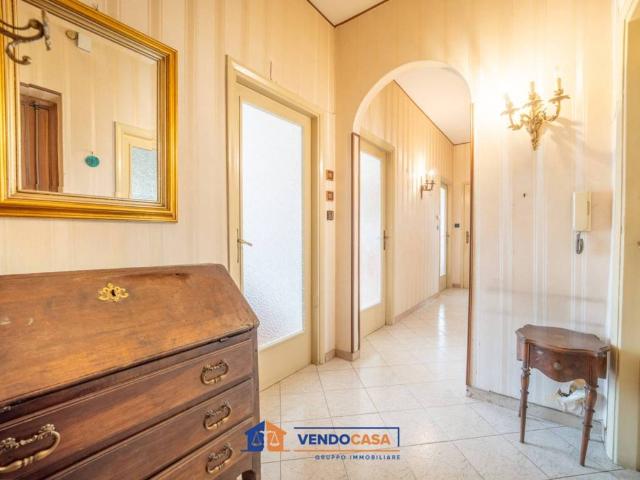 Appartamento in vendita a Dronero, Cuneo