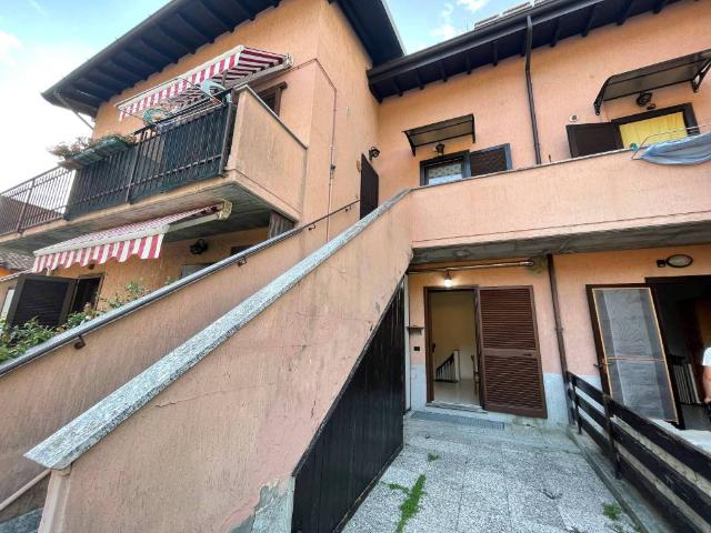 Appartamento in vendita a Dubino, Lombardia