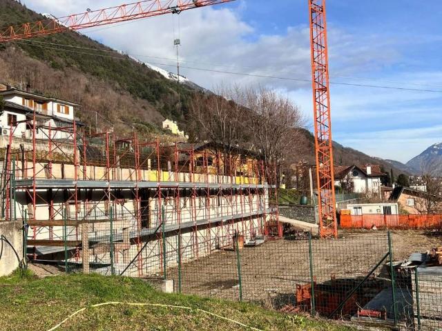Appartamento in vendita a Dubino, Lombardia