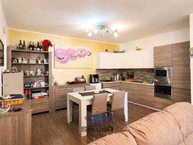 Appartamento in vendita a Dubino, Lombardia