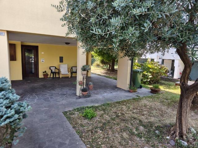 Appartamento in vendita a Carrara San Giorgio, Veneto