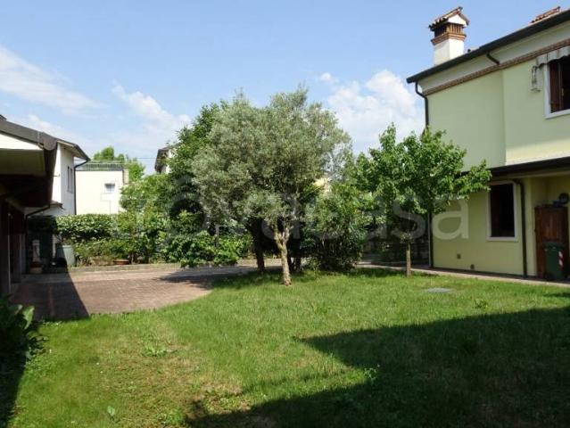 Appartamento in vendita a Dueville, Veneto