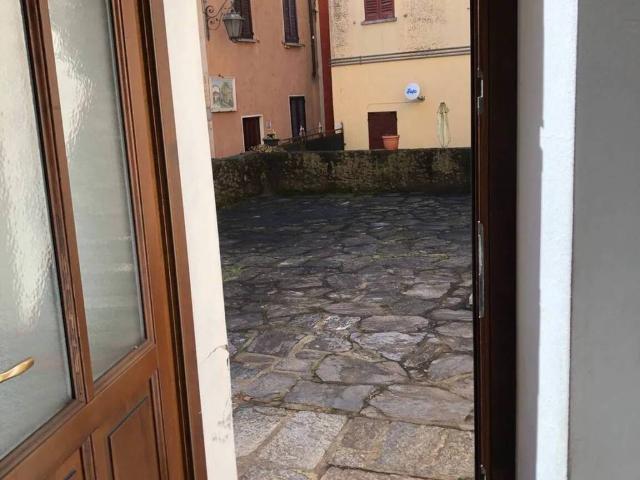 Appartamento in vendita a Comunità Montana Valli del Verbano, Dumenza