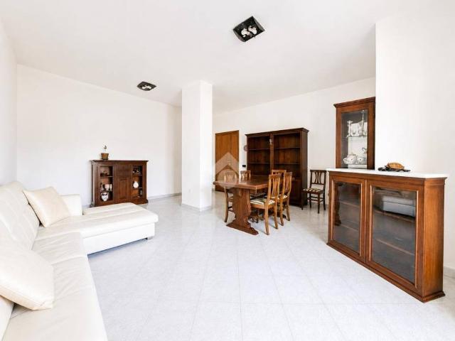 Appartamento in vendita a Elmas, Sardigna/Sardegna