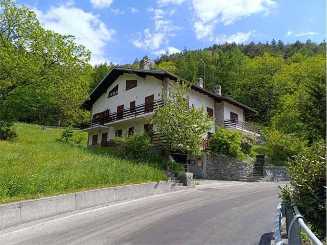 Appartamento in vendita a Emarese, Aosta